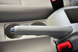2011款一汽大众高尔夫1.6L自动舒适型