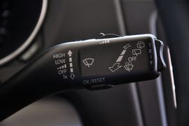 2011款一汽大众高尔夫1.6L自动舒适型