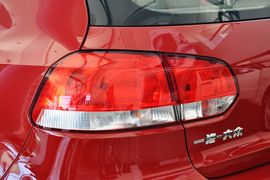 2011款一汽大众高尔夫1.6L自动舒适型