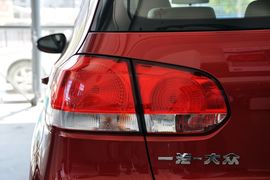 2011款一汽大众高尔夫1.6L自动舒适型