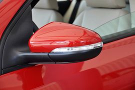 2011款一汽大众高尔夫1.6L自动舒适型