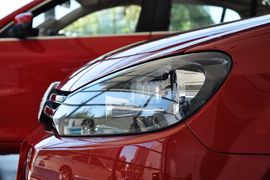 2011款一汽大众高尔夫1.6L自动舒适型