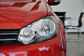 2011款一汽大众高尔夫1.6L自动舒适型