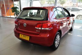 2011款一汽大众高尔夫1.6L自动舒适型