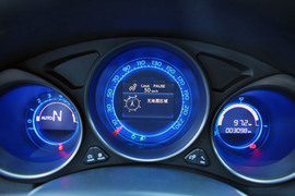 雪铁龙新C4海外试驾