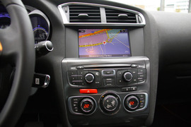 雪铁龙新C4海外试驾