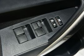 2014款丰田卡罗拉1.6L