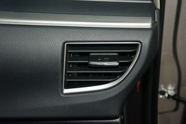 2014款丰田卡罗拉1.6L