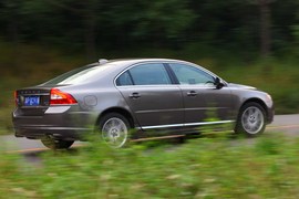 2010款沃尔沃S80L试驾