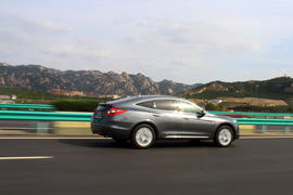 2010年广汽本田歌诗图青岛试驾