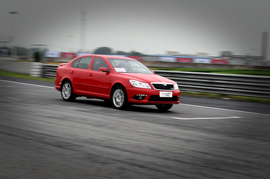 天马山赛道试驾明锐RS组图