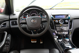 凯迪拉克CTS-V高级驾驶培训测试实拍