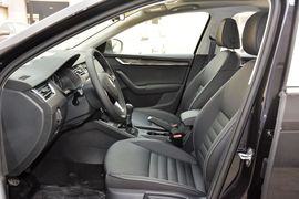 2017款斯柯达明锐1.6L手动智行版