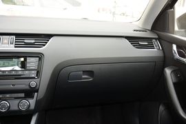 2017款斯柯达明锐1.6L手动智行版