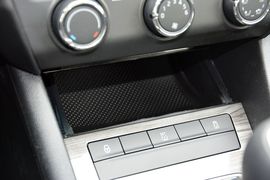 2017款斯柯达明锐1.6L手动智行版