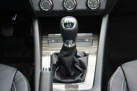 2017款斯柯达明锐1.6L手动智行版