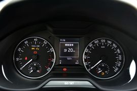 2017款斯柯达明锐1.6L手动智行版