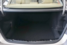 2017款宝马525Li豪华设计套装