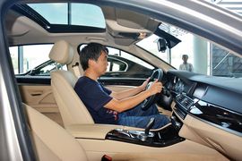 2017款宝马525Li豪华设计套装