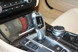 2017款宝马525Li豪华设计套装