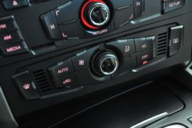 2010款一汽奥迪Q5