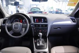 2010款一汽奥迪Q5