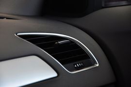 2010款奥迪A4L