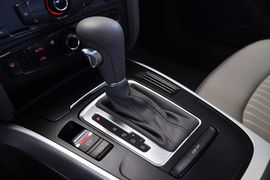 2010款奥迪A4L