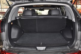 2011款起亚智跑2.0L