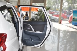 2010款长安CX20