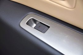 2005款斯巴鲁驰鹏B9