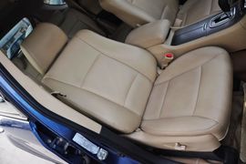 2005款斯巴鲁驰鹏B9