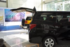 2011款丰田Alphard