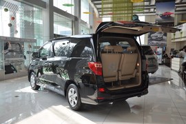 2011款丰田Alphard