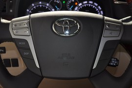 2011款丰田Alphard