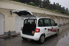 2010年众泰朗悦6座车型萧山试驾实拍