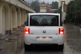 2010年众泰朗悦6座车型萧山试驾实拍