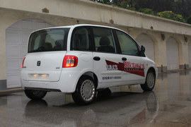 2010年众泰朗悦6座车型萧山试驾实拍
