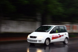 2010年众泰朗悦6座车型萧山试驾实拍