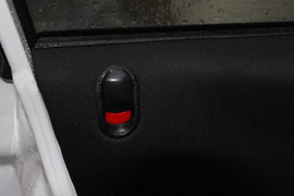 2010年众泰朗悦6座车型萧山试驾实拍