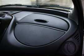 2010年众泰朗悦6座车型萧山试驾实拍