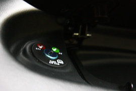 2010年众泰朗悦6座车型萧山试驾实拍