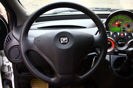 2010年众泰朗悦6座车型萧山试驾实拍