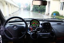 2010年众泰朗悦6座车型萧山试驾实拍