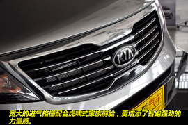 东风悦达起亚智跑2.4L自动四驱到店图解