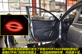 东风悦达起亚智跑2.4L自动四驱到店图解