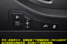 东风悦达起亚智跑2.4L自动四驱到店图解