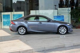 2015款雷克萨斯IS200t