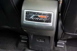 2016款众泰SR7