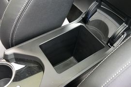 2016款众泰SR7